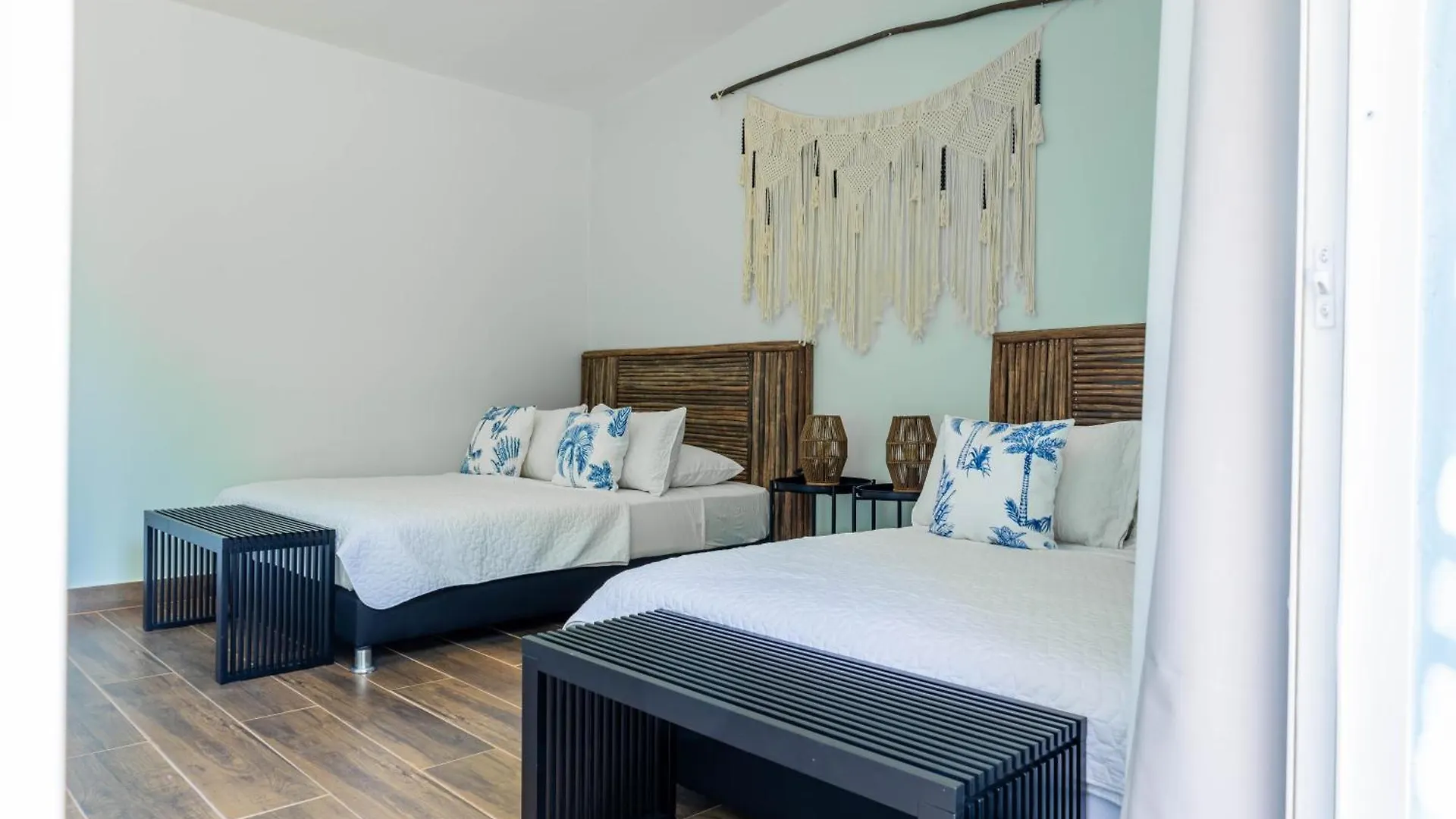 Fragata Island House Otel Cartagena 0*,  Kolombiya