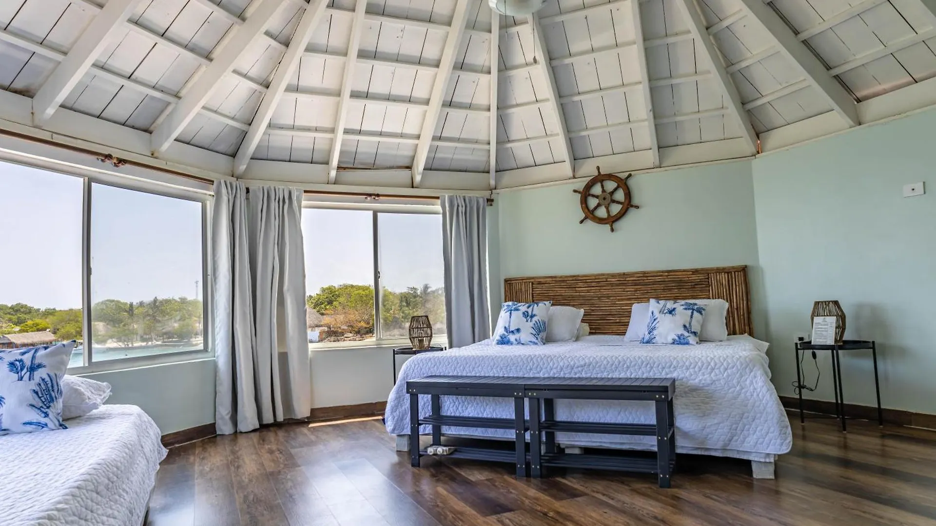 Fragata Island House Otel Cartagena 0*,